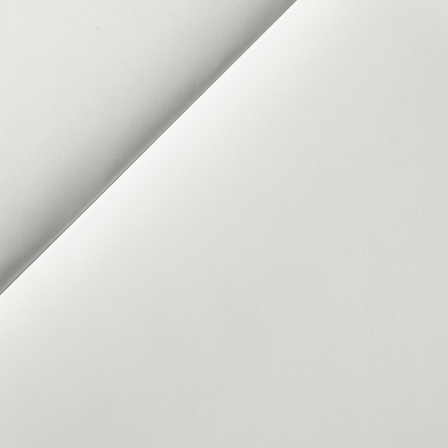 Sample of Daler Rowney's layout paper, with a crisp white surface for sketches, calligraphy and technical drawings. 